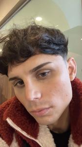 662567137: Chico busca chica en Sevilla