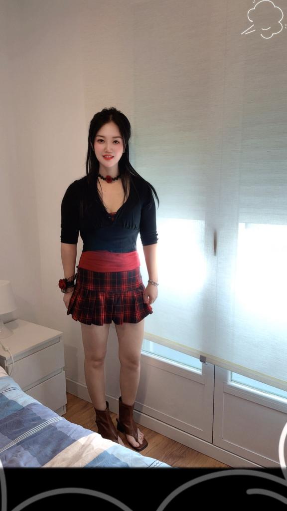 672898594: Chica busca chico en Madrid