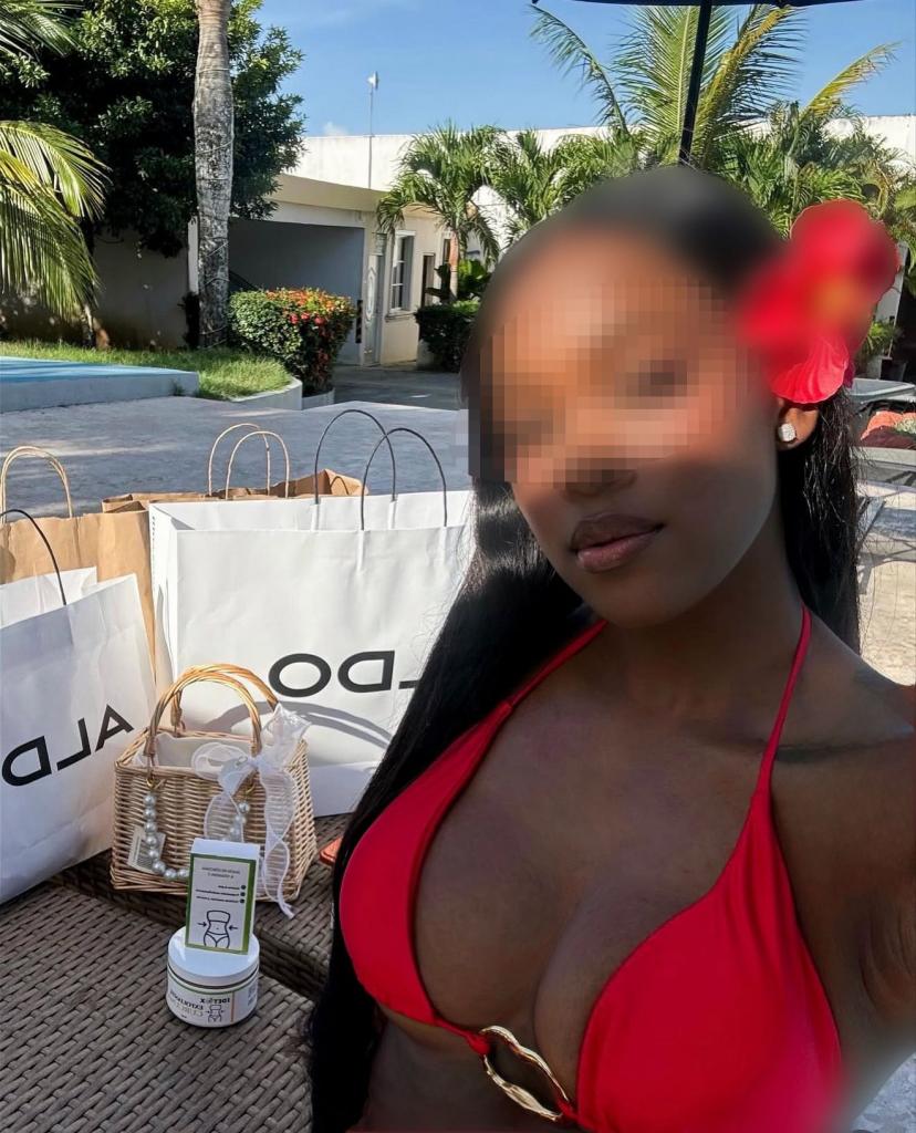 689441201: Chica busca chico en Pontevedra