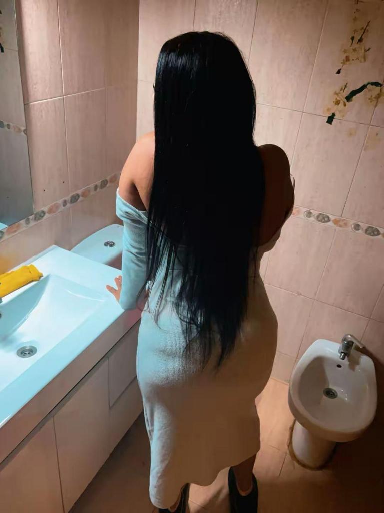 643918541: Chica busca chico en Murcia