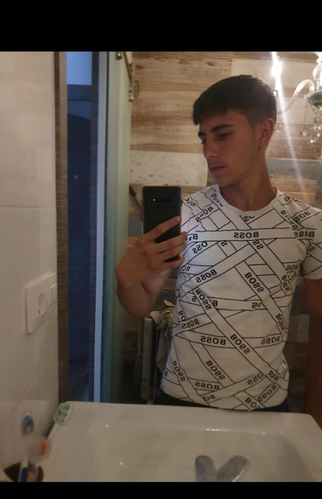 Chico busca chica en Valencia: 