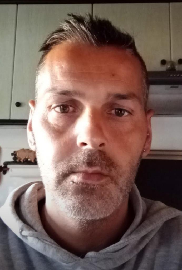 Chico busca chica en La Coruña: 