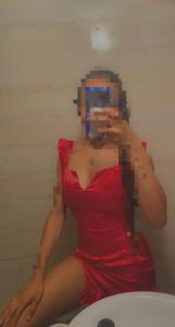 631129028: Chica busca chico en Barcelona