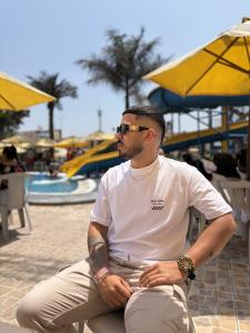 627195060: Chico busca chica en Alicante