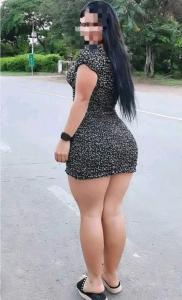 633460056: Chica busca chico en Barcelona