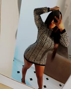 613618035: Chica busca chico en Barcelona