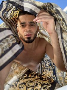 661002101: Chico busca chica en Málaga