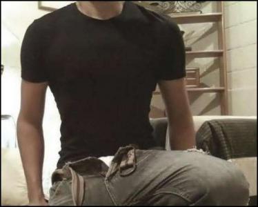 679567009: Chico busca chica en Sevilla