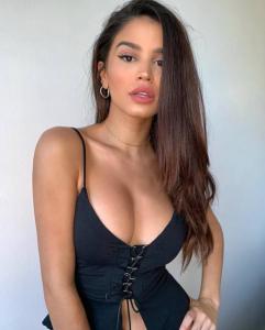 650794959: Chica busca chico en Ibiza