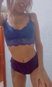 692964063: Chica busca chico en Madrid