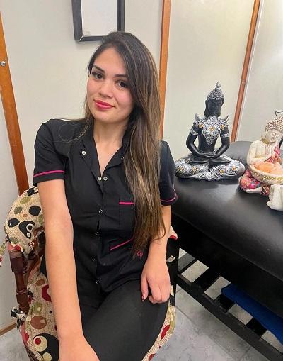 642974191: Chica busca chico en Sevilla