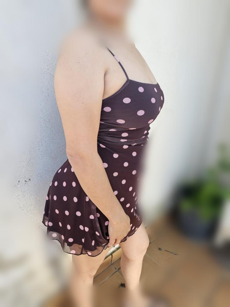 663459210: Chica busca chico en Cádiz