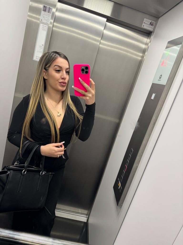 Chica busca chico en La Coruña: 