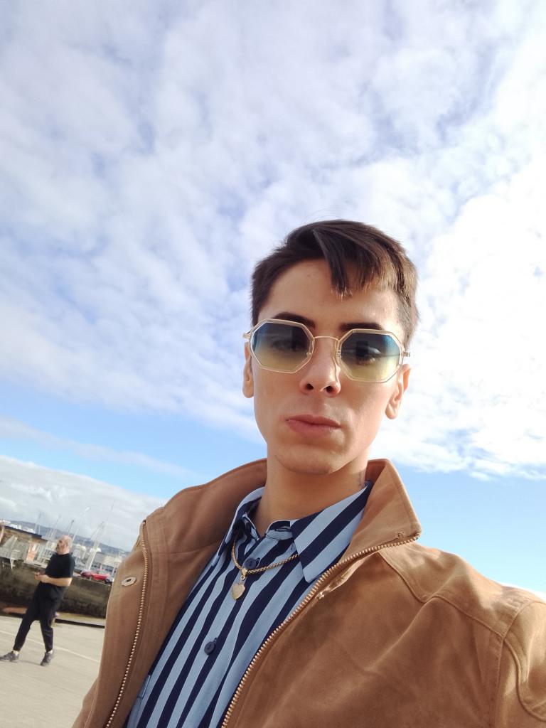 Chico busca chica en La Coruña: 