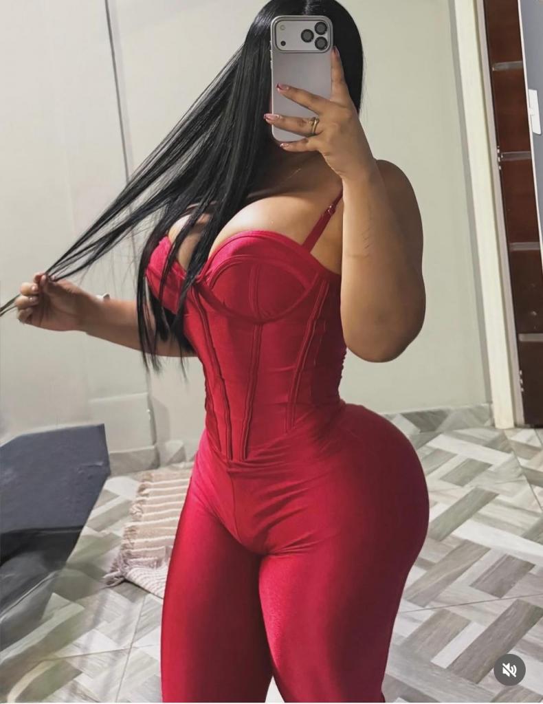 Chica busca chico en Granada: 