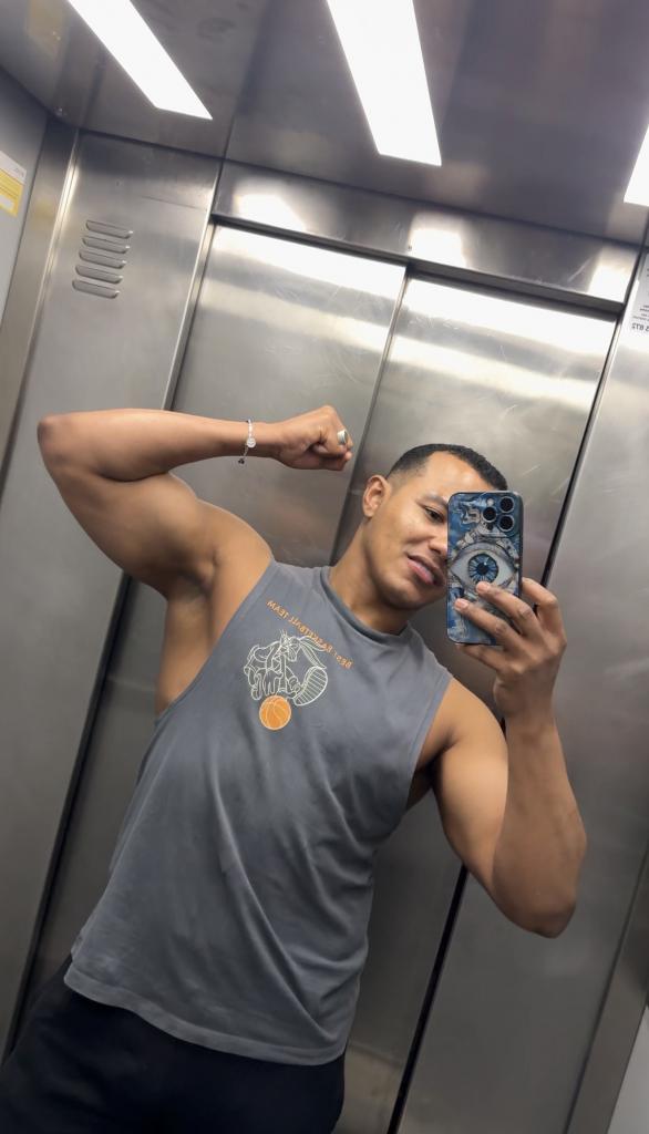 674966448: Chico busca chica en Gerona