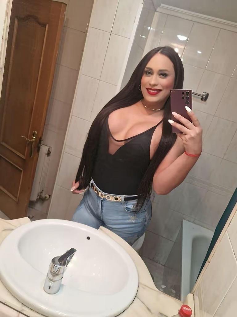 611275347: Transexual en Navarra