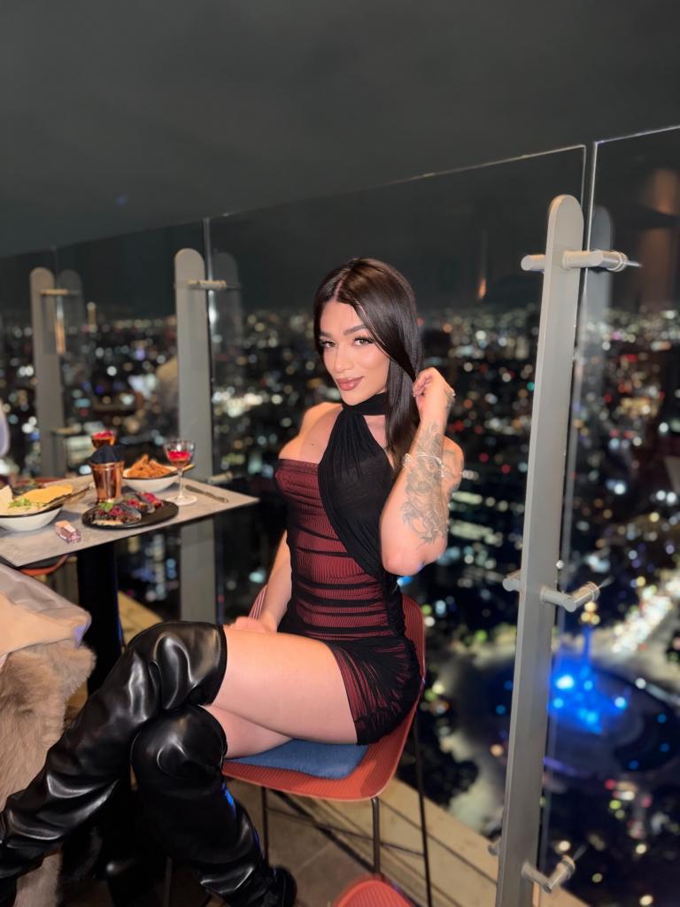 663082930: Travesti en Madrid