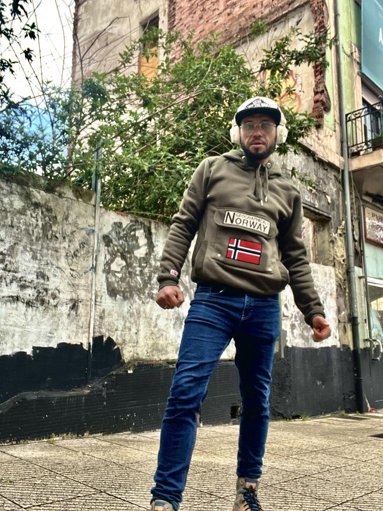 611845976: Chico busca chica en Asturias