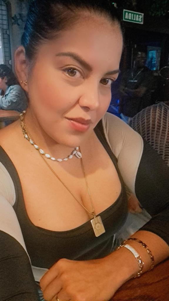 Chica busca chico en Tenerife: 