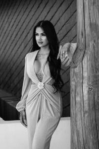 627031667: Chica busca chico en Sevilla