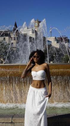 657356510: Chica busca chico en Barcelona