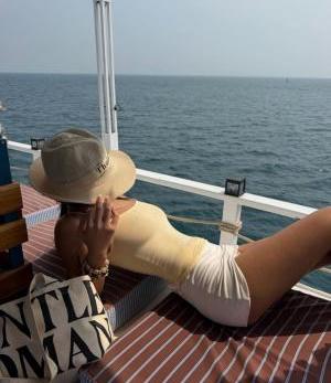 678732938: Chica busca chico en Cádiz