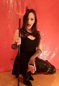 635303303: Chica busca chico en Madrid