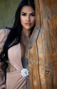 627031667: Chica busca chico en Sevilla