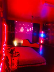 668564113: Chica busca chico en Cádiz