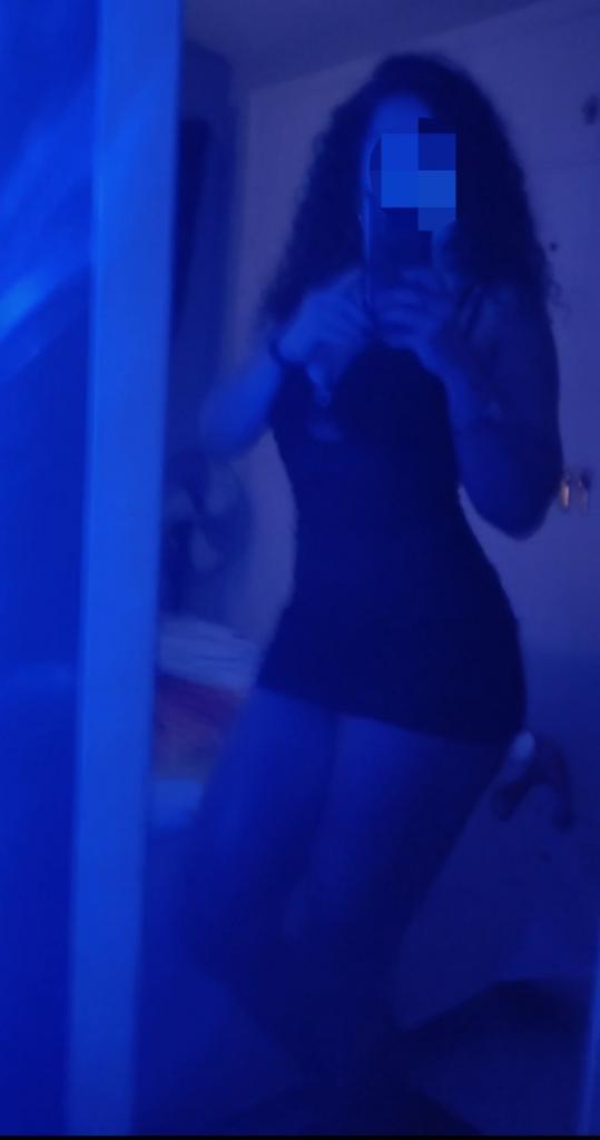 Chica busca chico en Cádiz: 