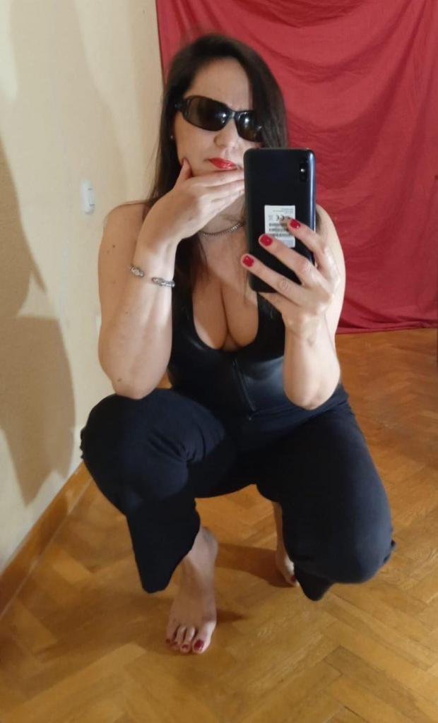 635303303: Chica busca chico en Madrid