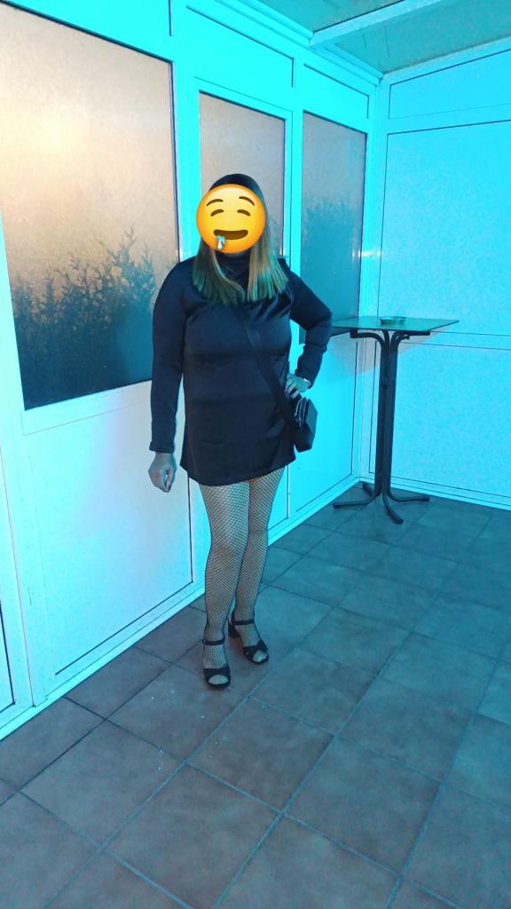 656387983: Chica busca chico en La Coruña