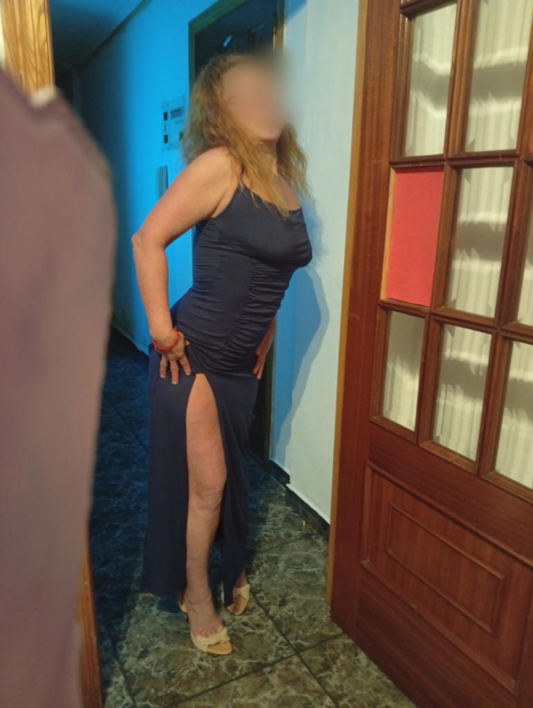 Chica busca chico en Cádiz: 