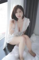 647004930: Chica busca chico en Granada