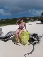 694286258: Chica busca chico en Barcelona