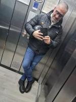 614164070: Chico busca chica en Granada