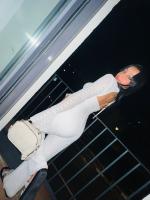 631129028: Chica busca chico en Barcelona