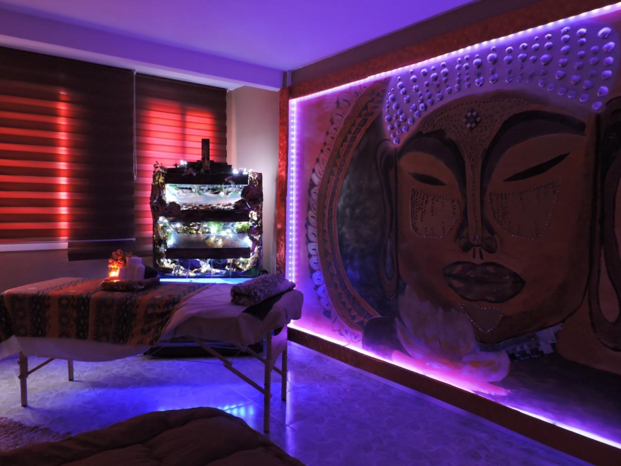 668564113: Chica busca chico en Cádiz