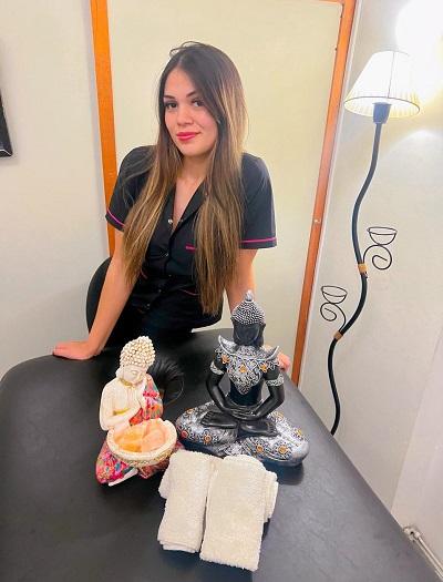 642974191: Chica busca chico en Sevilla