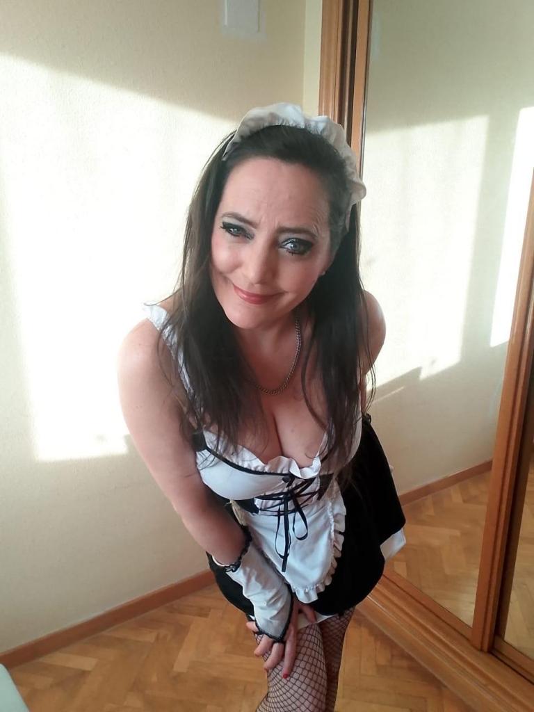 635303303: Chica busca chico en Madrid