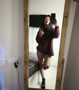 666581148: Chica busca chico en Ibiza