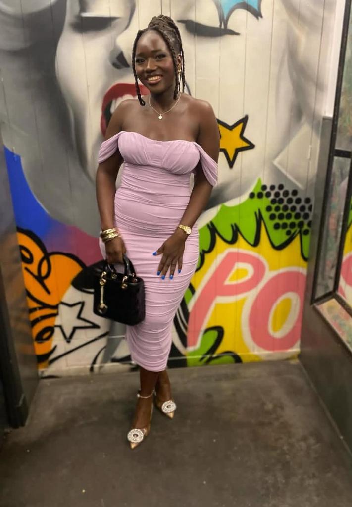 670372001: Chica busca chico en Valencia