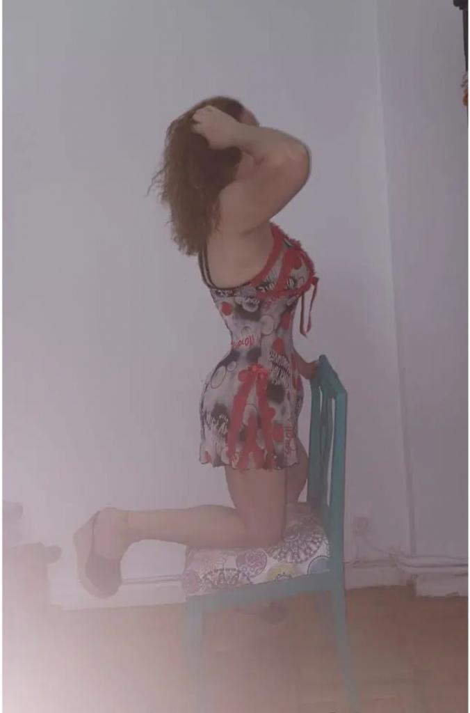 641318975: Chica busca chico en Huesca
