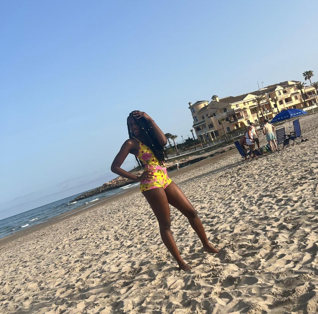 Chica busca chico en Alicante: 