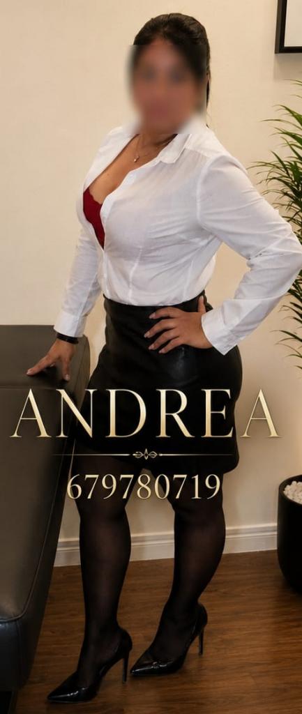 679780719: Chica busca chico en León