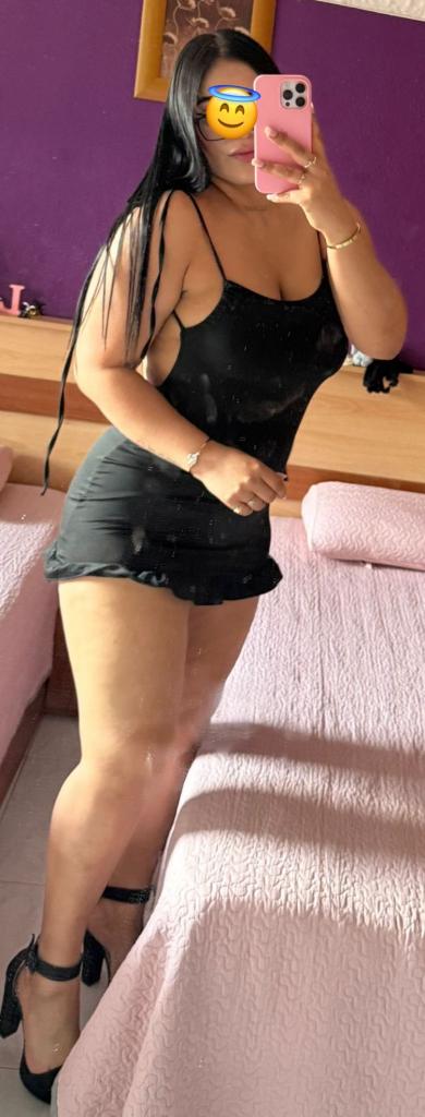 617532764: Chica busca chico en Ibiza