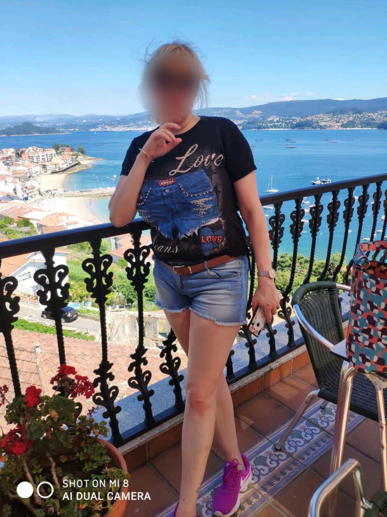 663006511: Chica busca chico en La Coruña