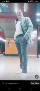 614206744: Chico busca chica en Madrid