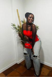 670372001: Chica busca chico en Valencia
